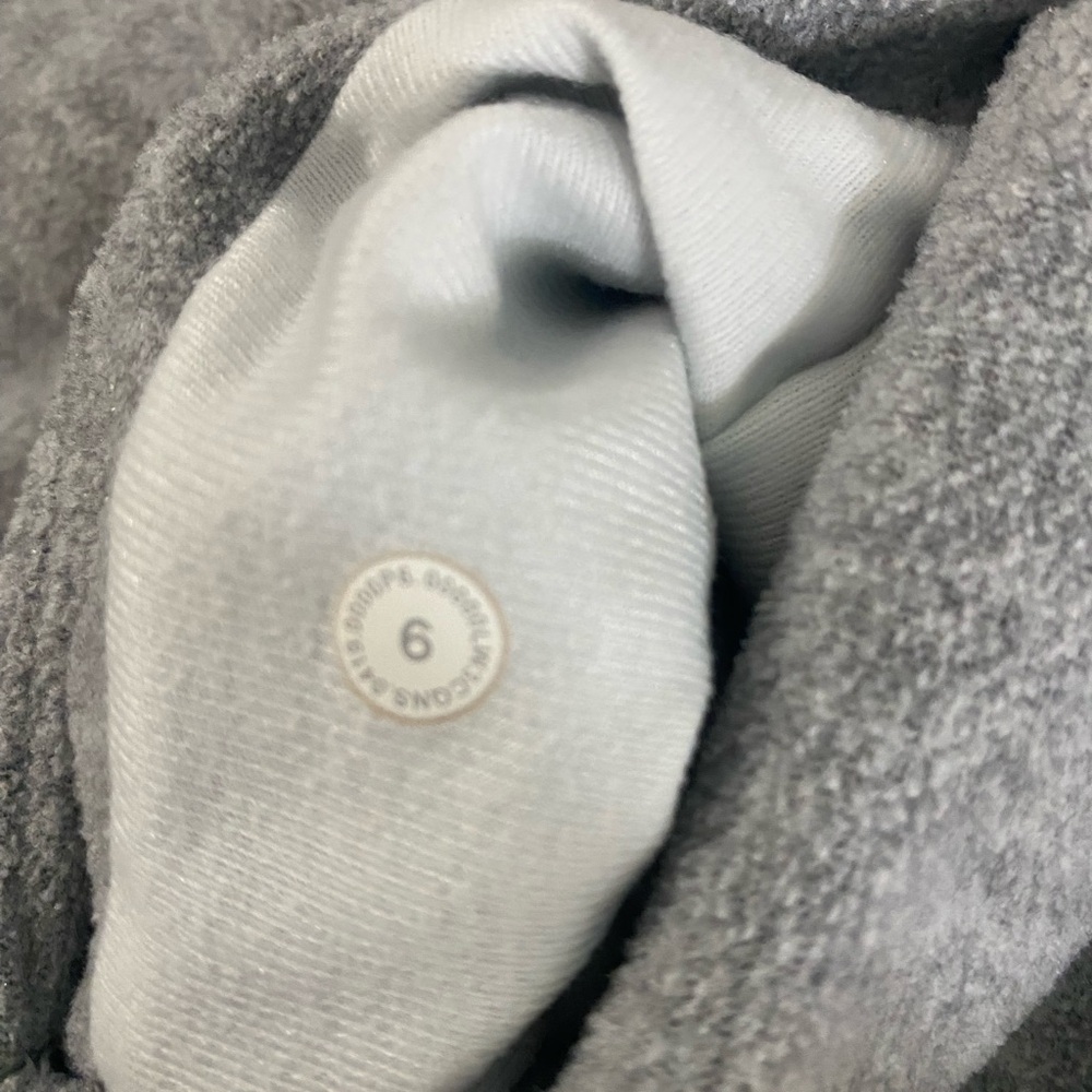 Lululemon Go Forward Fleece Cowl Neck Pullover in Heathered Core Light Grey - Picture 7 of 8